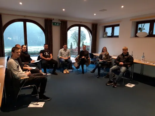 Azubi-Workshops "Fit in die Ausbildung - Benimm ist in"